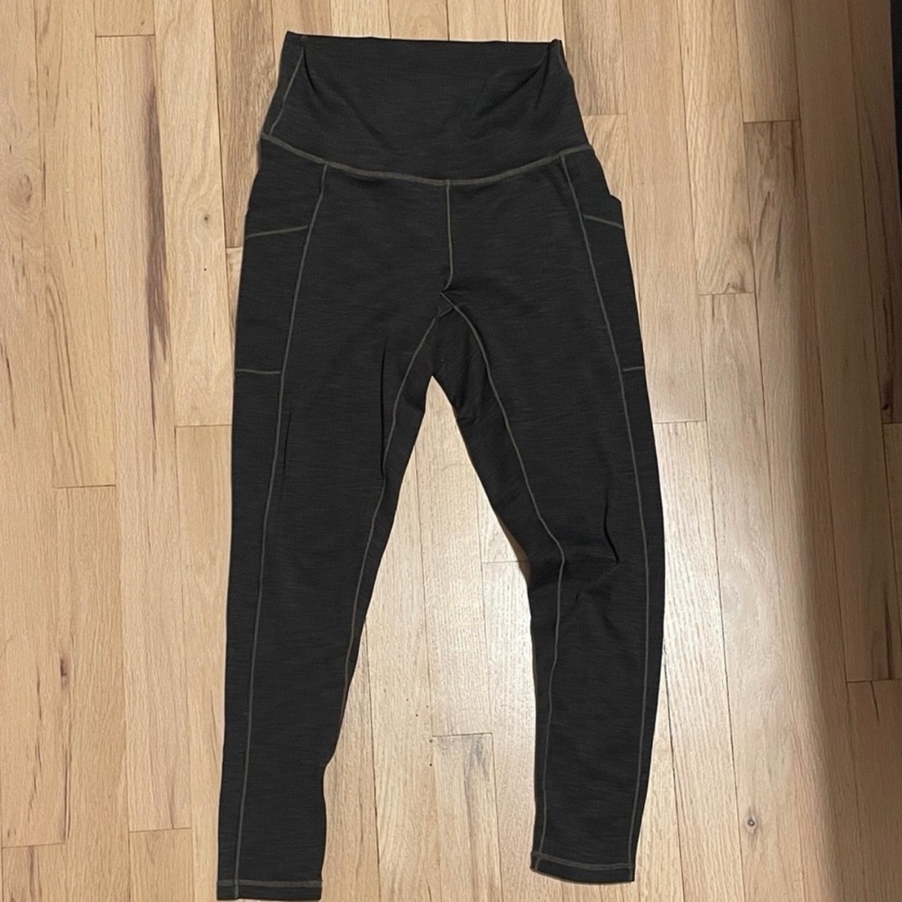 Prana Dark Gray High-Waisted Leggings with Pockets 7/8 Length